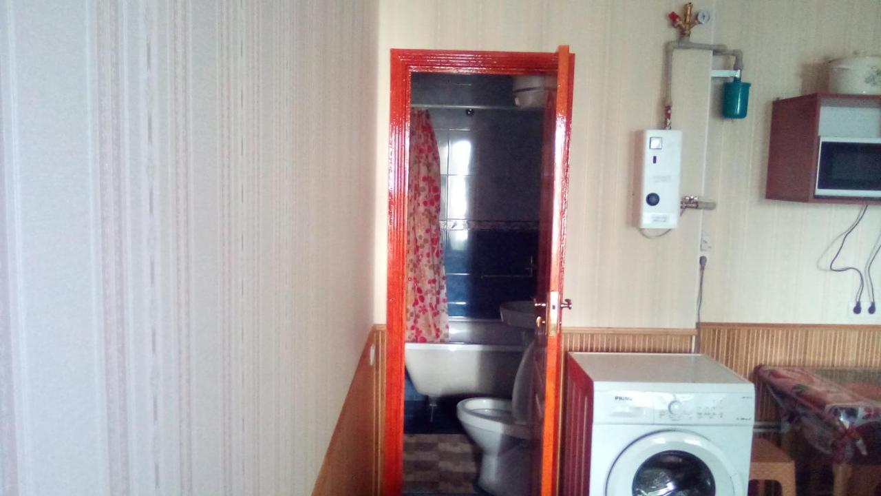 1-я Слободская, 17А, угол проспекта Центрального, 3 дивана, Wi-Fi, отдельный вход. Николаев Экстерьер фото